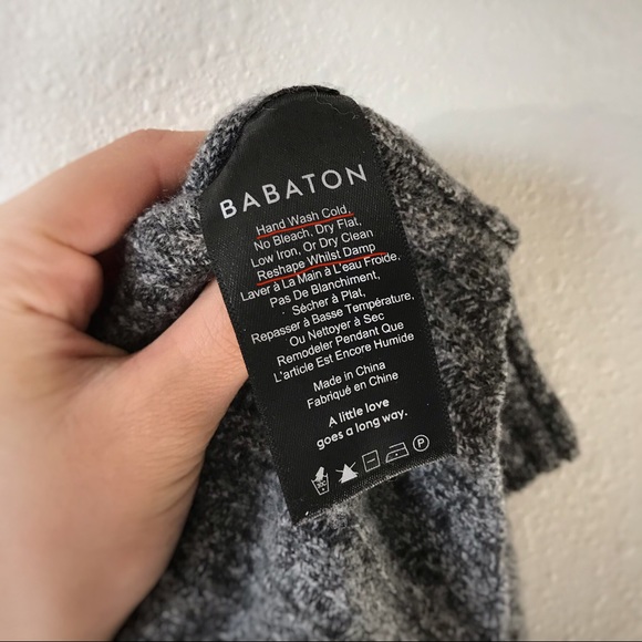 Aritzia Babaton Grey Cropped Sweater - Picture 8 of 8